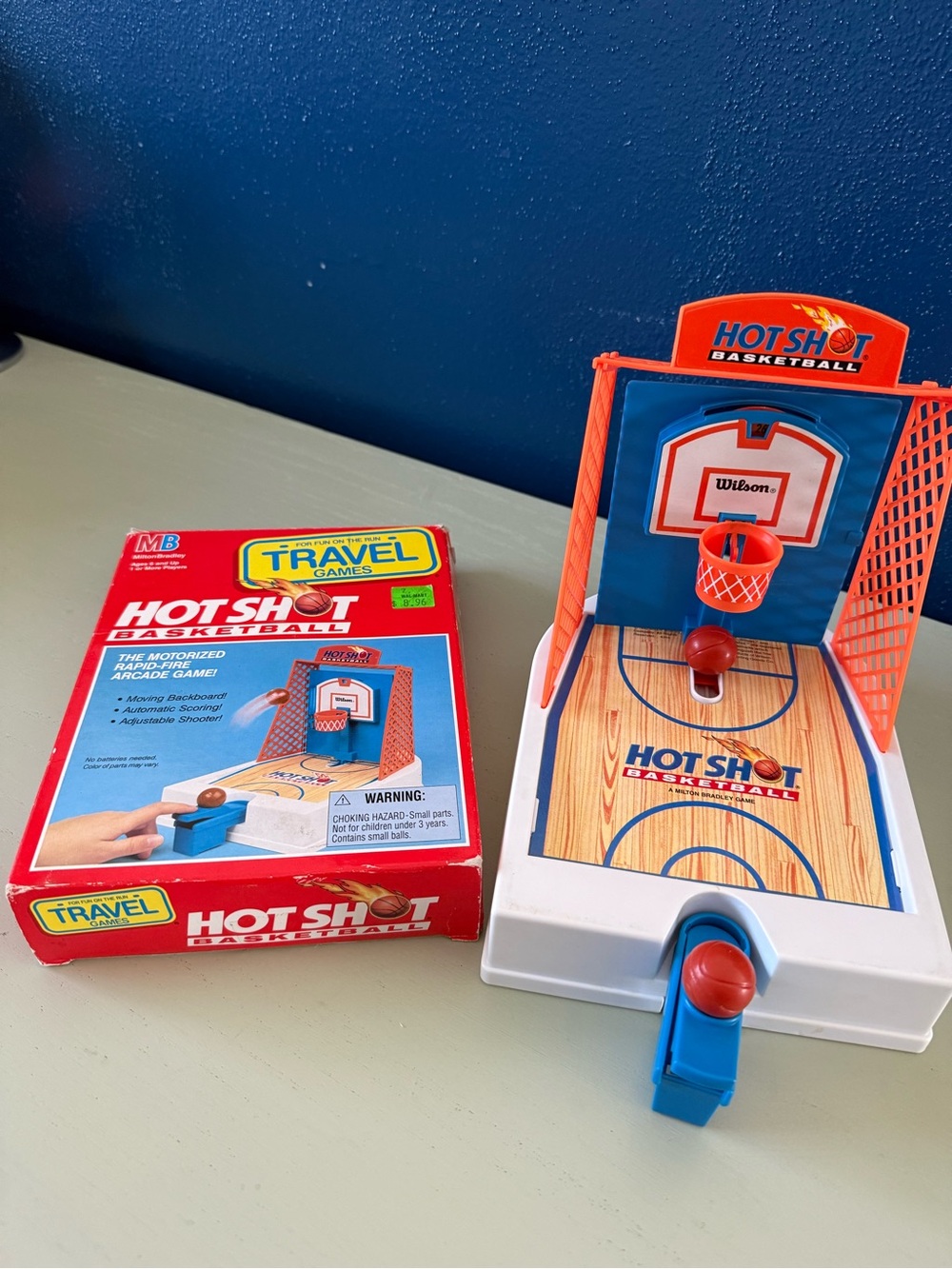 Vintage 1992 COMPLETE Milton Bradley Travel Hot Shot Basketball Game with Box